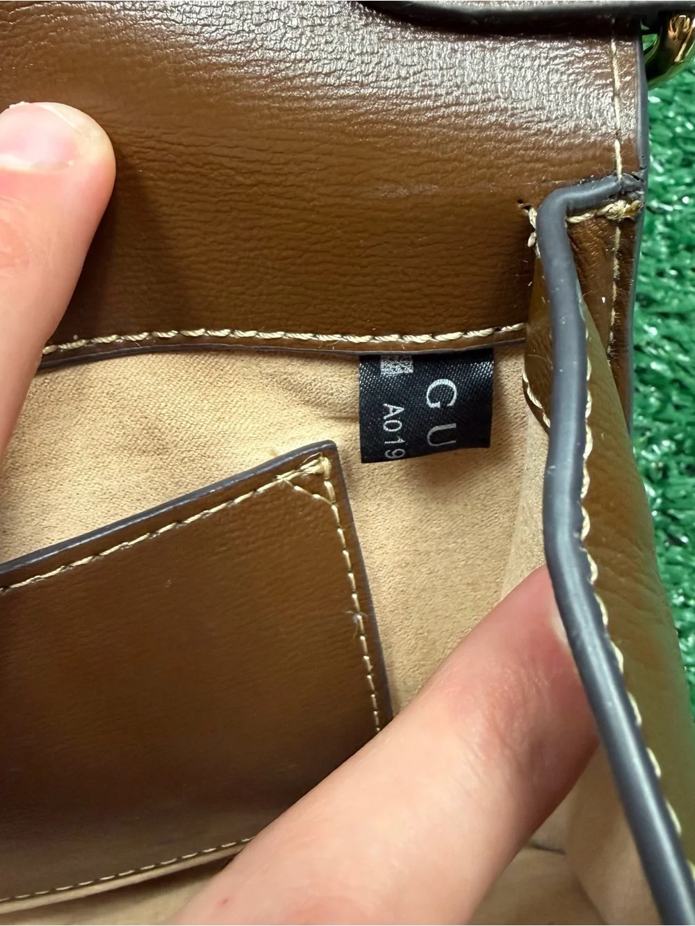 Gucci Beige/Brown GG Supreme Chain Shoulder Clutch
